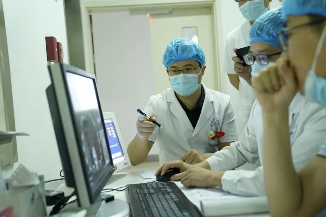 癌症不做化疗新方法细胞疗法,癌症早期不化疗用中药能治好吗