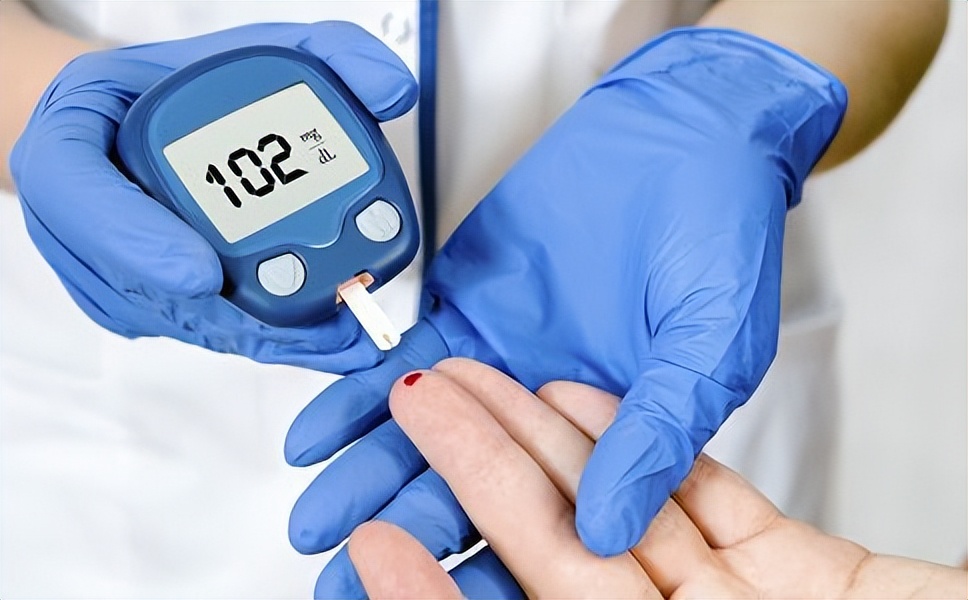 血糖高吃水果对身体有什么影响,糖尿病血糖高的人可以吃水果吗