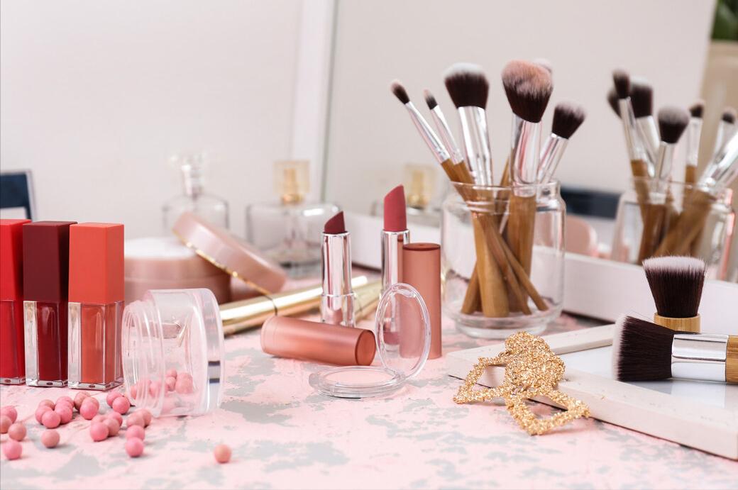 国际快递如何邮寄化妆品？什么化妆品不能寄？