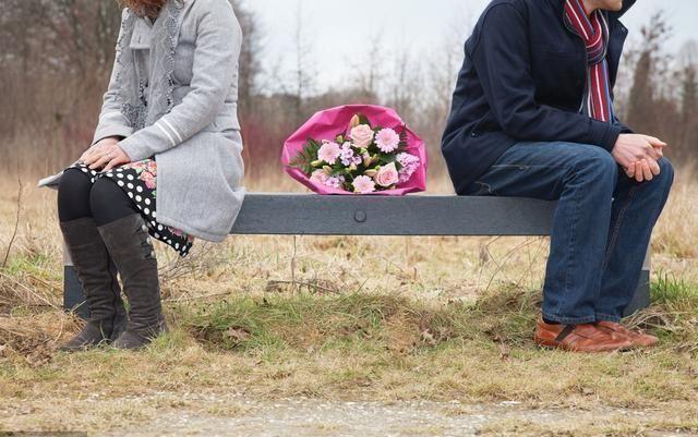 女朋友离过婚还有儿子,女朋友离过婚我该怎么办啊