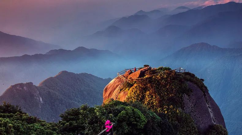 桂林雁山猫儿山,广州出发6天最适宜赏秋旅游
