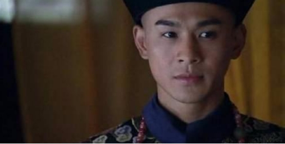 和珅与刘墉谁的年龄大,和珅阿桂同时期官位