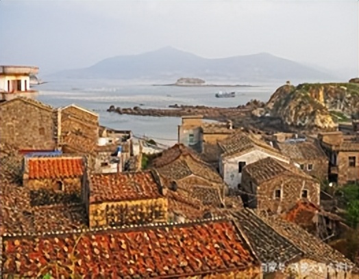 胶东海草房简介,胶东原始的海草房