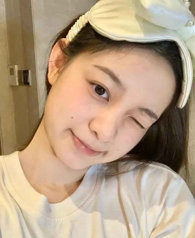 油皮水乳推荐真实测评控油美白,油皮控油保湿水乳推荐