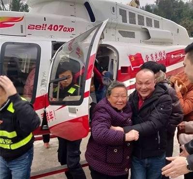 90后小伙带领全村人发家致富,男子创业成功回乡带500多人增收