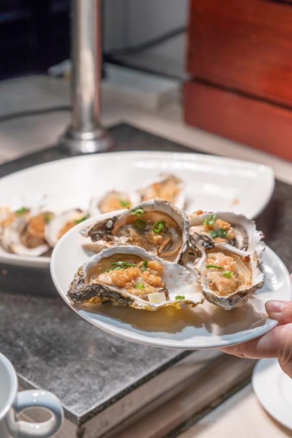 美食与美景并存,美食与美景交相辉映