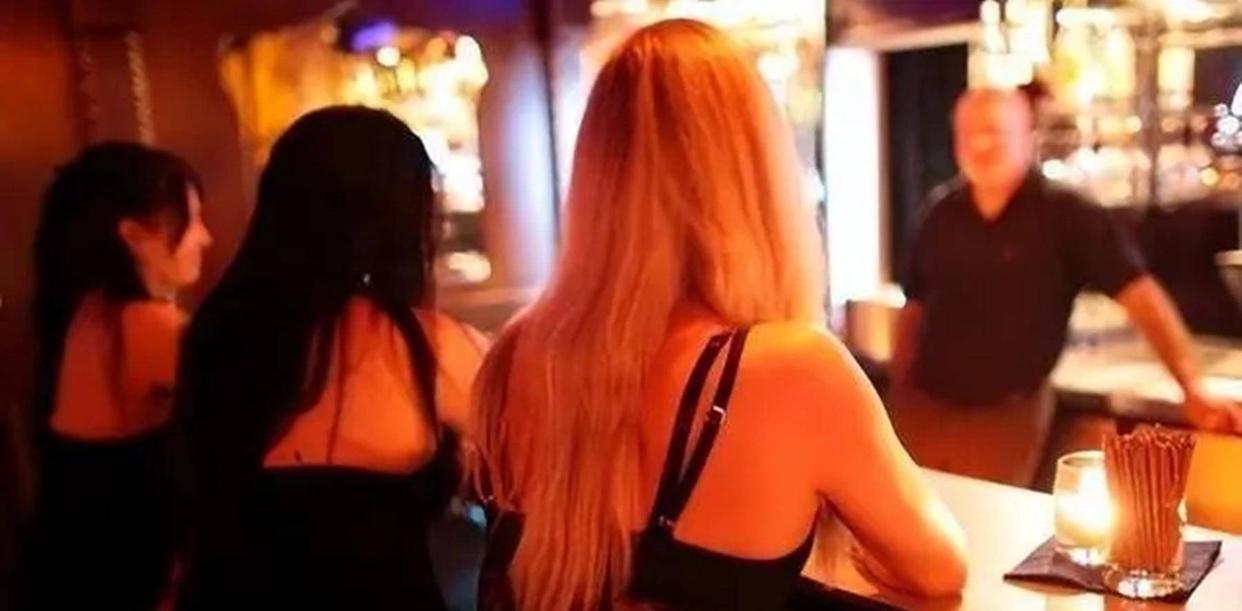 荷兰女性如何看待本国性合法化,交易合法化给荷兰带来了哪些影响