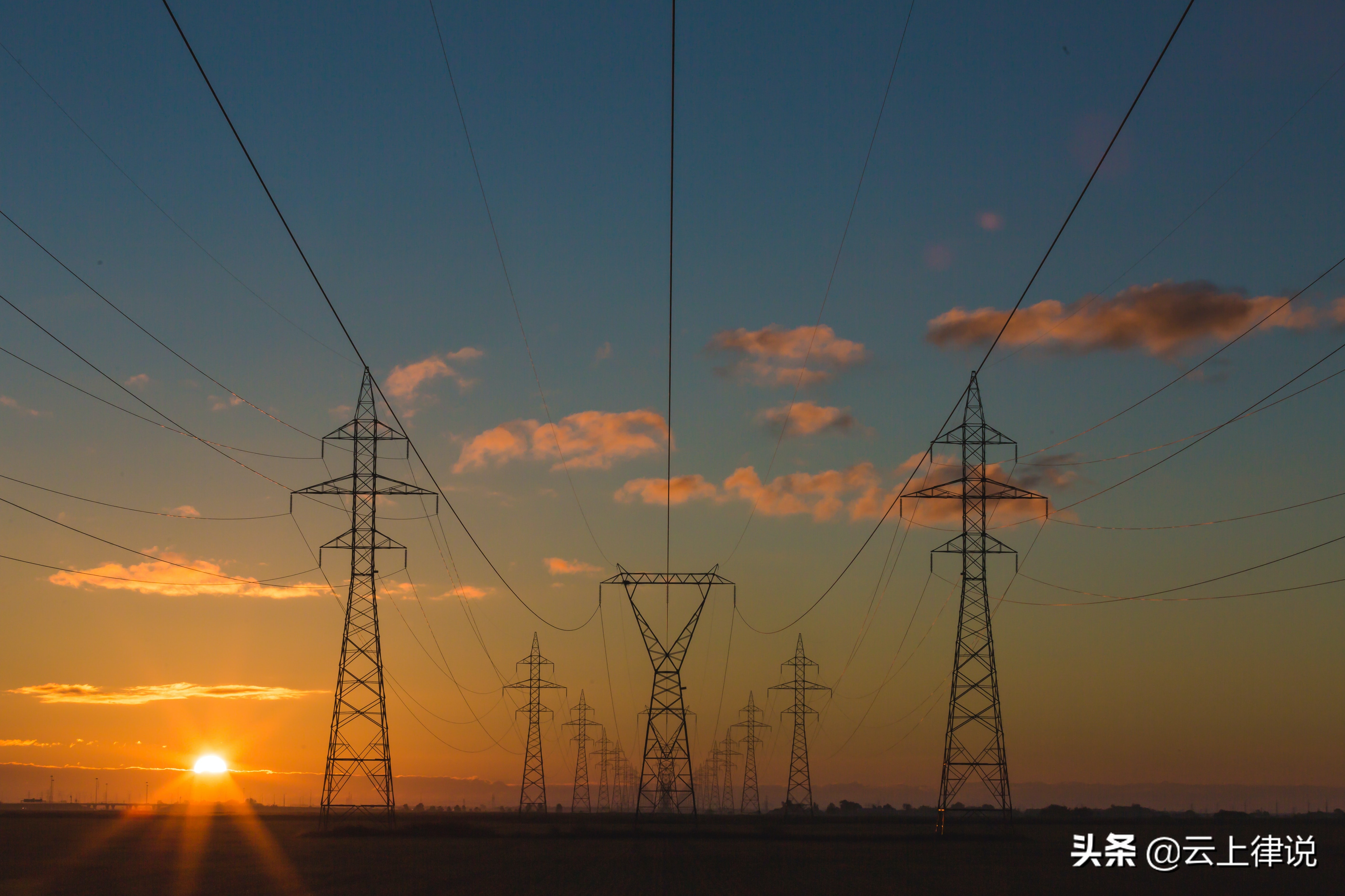 开发商说没有及时还清房款,开发商未按期交房贷款谁承担