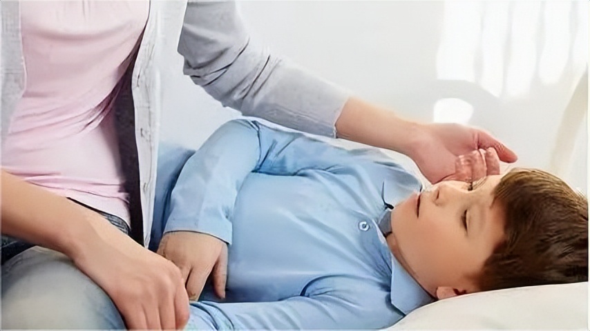 小孩子得了肾炎的症状,孩子肾炎的三大早期症状