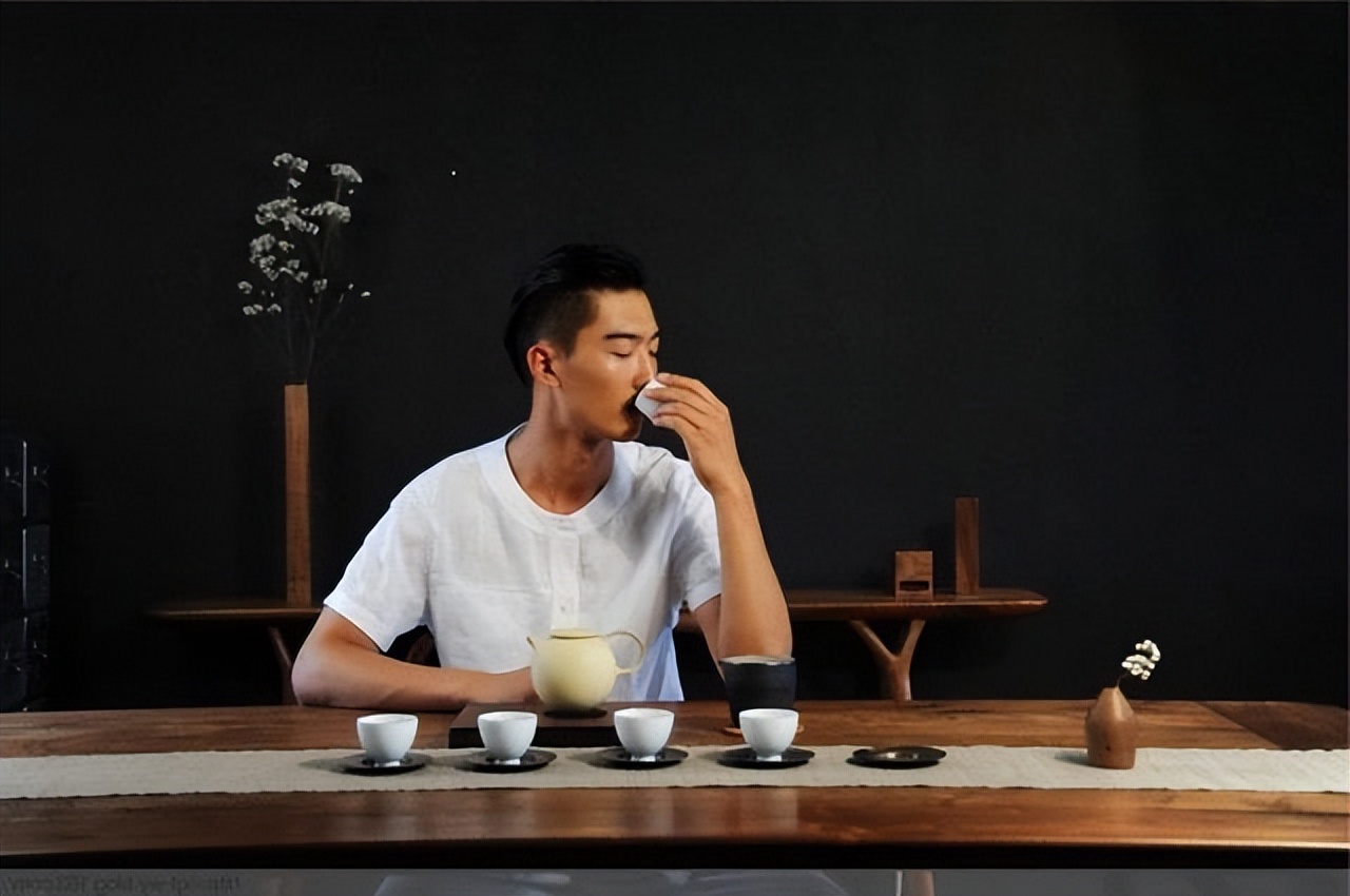 藕断丝连看图猜成语,藕断丝连四个字成语