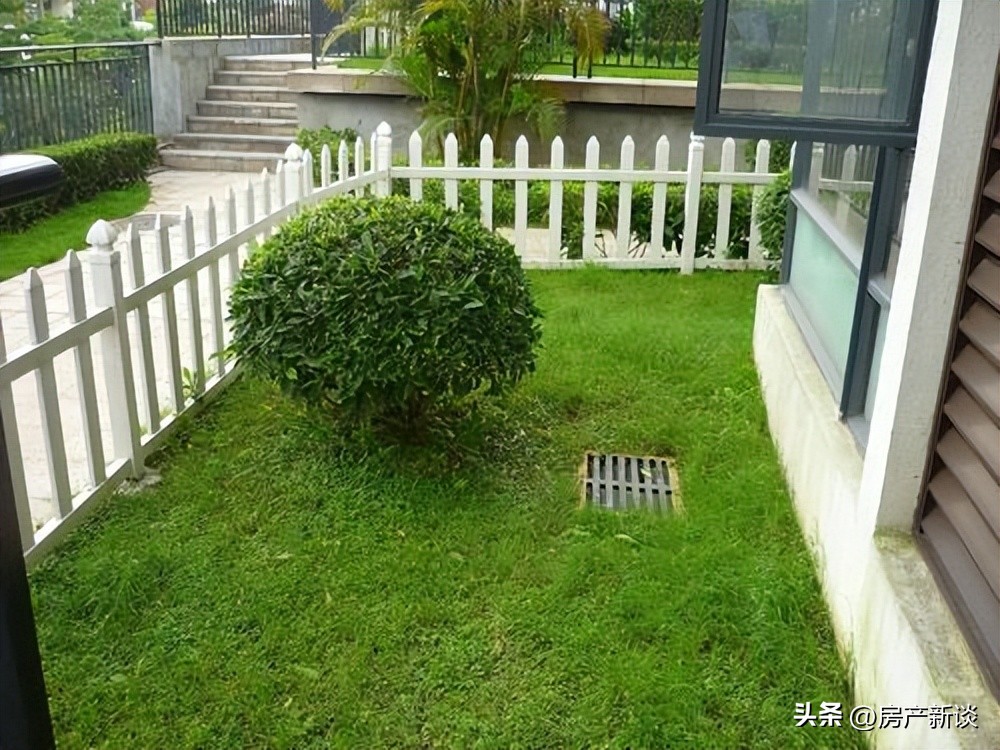 带院子的一楼和带露台的顶楼,顶楼带露台带院子