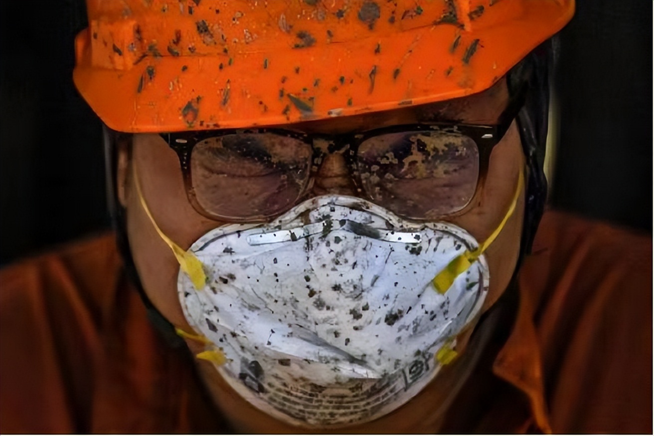 海上钻井工人的真实感受,钻井工人白天工作