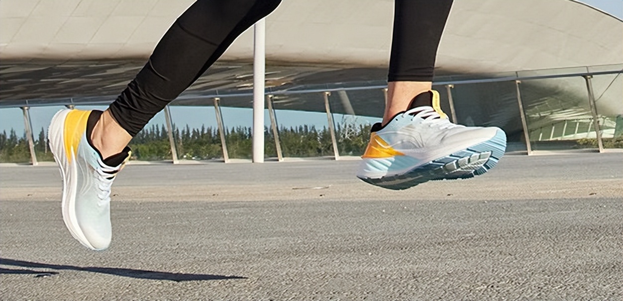 国产减震舒适性最好的品牌跑鞋,分享一下618最值得入的国产跑鞋