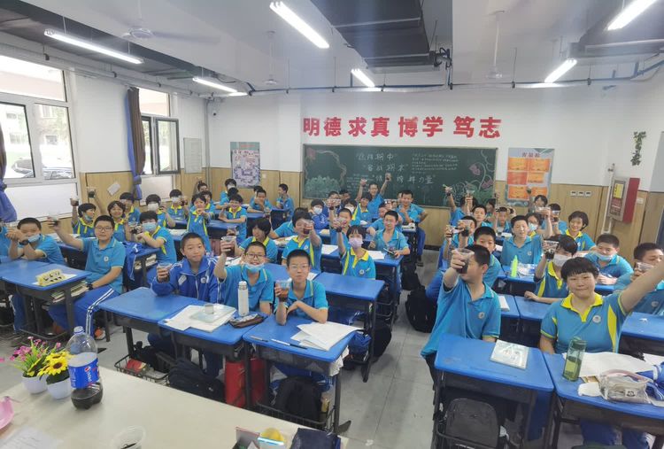 瞧！石家庄九中初一11班的快乐“六一”