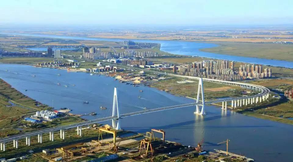 一湾碧水漾清波,一湾碧水潺潺