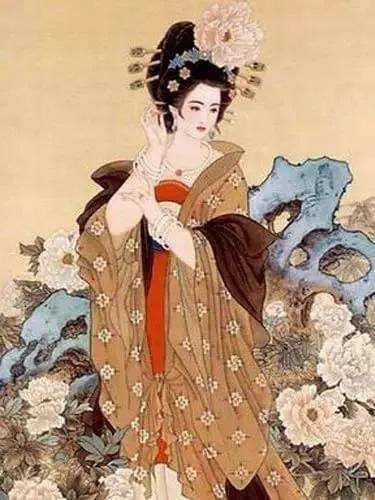 杨贵妃原来是唐玄宗的儿媳妇吗,杨贵妃嫁给唐明皇之前是谁的妻子