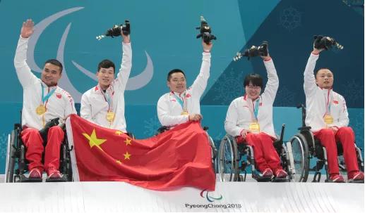 中国残疾人的励志视频,残疾人的暖心瞬间