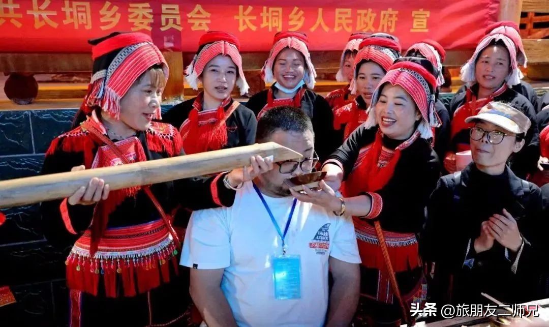 金秀圣堂湖在圣堂山吗,广州南浦出发一日游