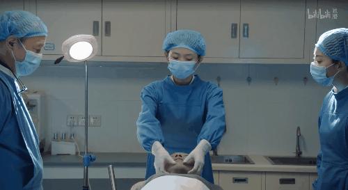 95后女孩帮死人化妆,90后女孩儿给尸体化妆