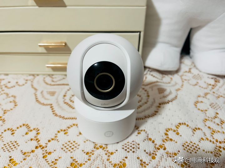 摄像机怎么选?试试小白智能摄像机Y3,看家护院好帮手