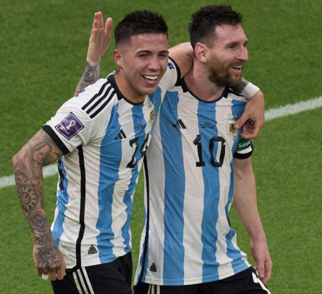 梅花疏淡,梅花疏淡寒烟淡