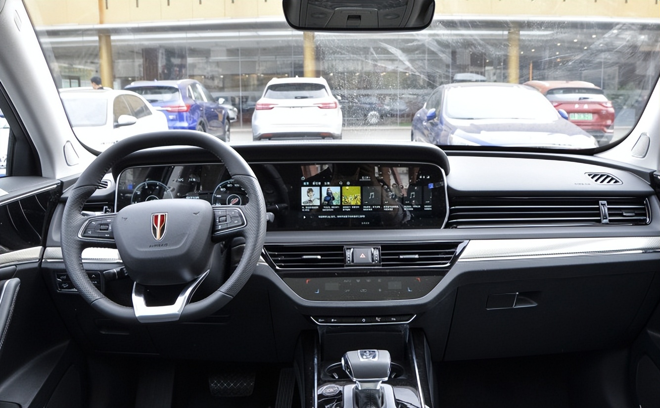 红旗h5和本田雅阁谁更值得入手 (雅阁10代和红旗h5)