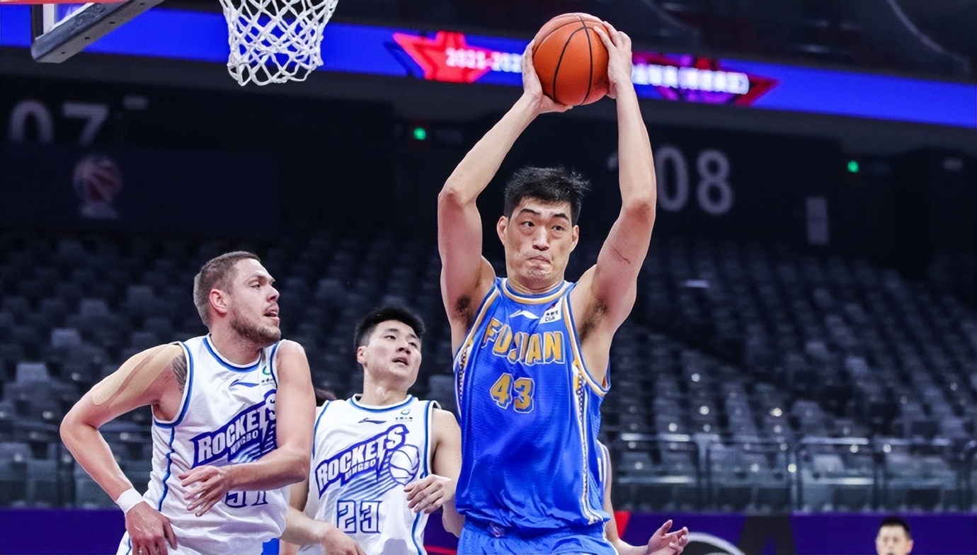 cba退役女中锋,cba2米24潜力中锋正式留队