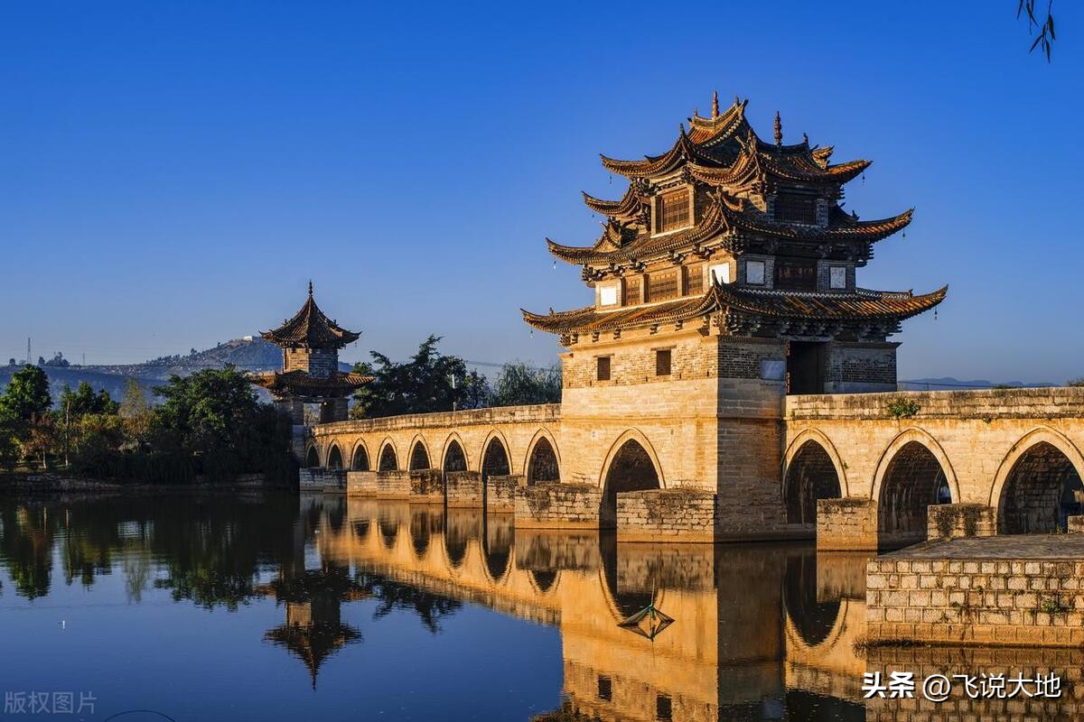 云南旅游必去的三个古镇,云南旅游必去的4个古镇