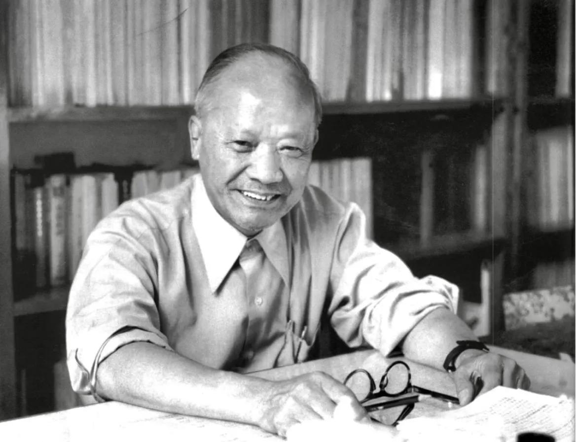 中国目前有几台万吨水压机,大国工匠水压机