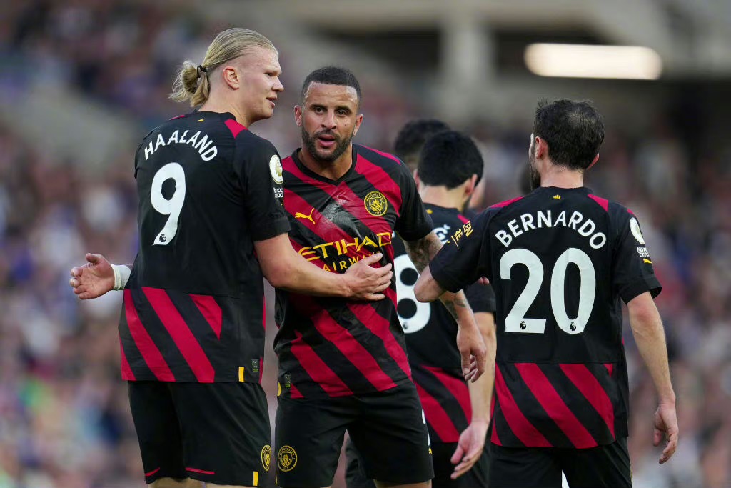 皇马2-1逆转巴萨全场回放,2比1逆转皇马