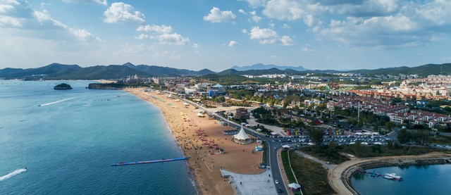 夜晚即将启幕的美丽滨城大连,大连岭秀滨城