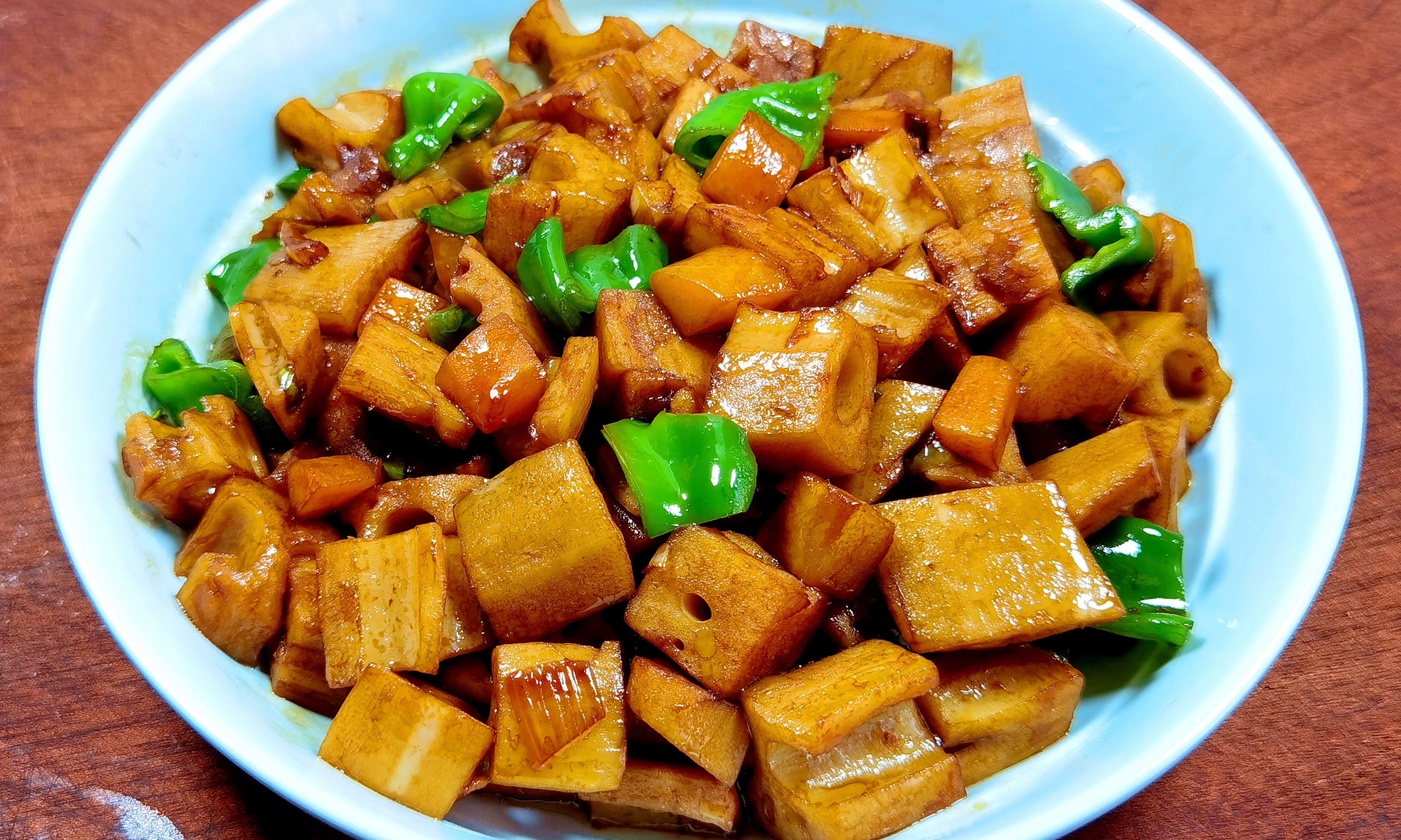 冬天少吃蔬菜水果多吃大鱼大肉,冬天少吃肉多吃它胜过保健品