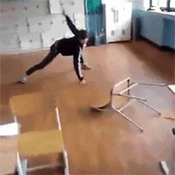 真的有女孩子敢穿这种衣服吗,姑娘穿这样的衣服出门不尴尬吗