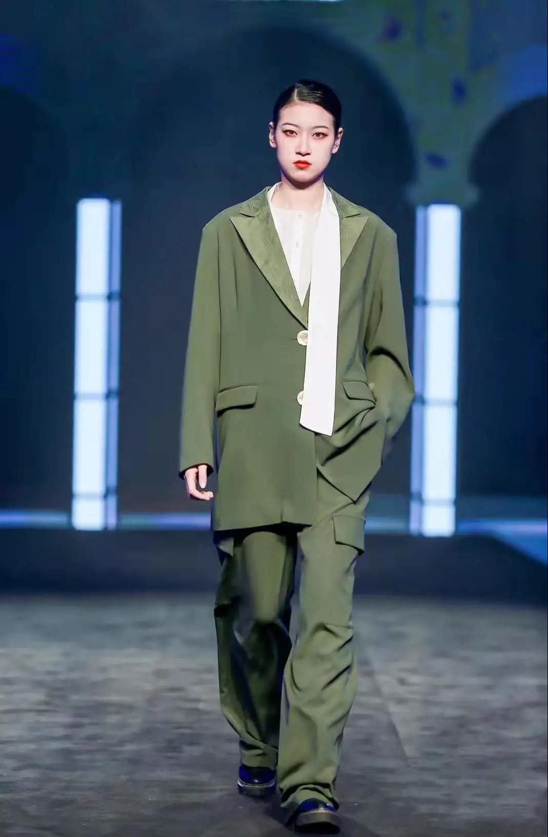 杨子YUDUFASHIONSHOW2022