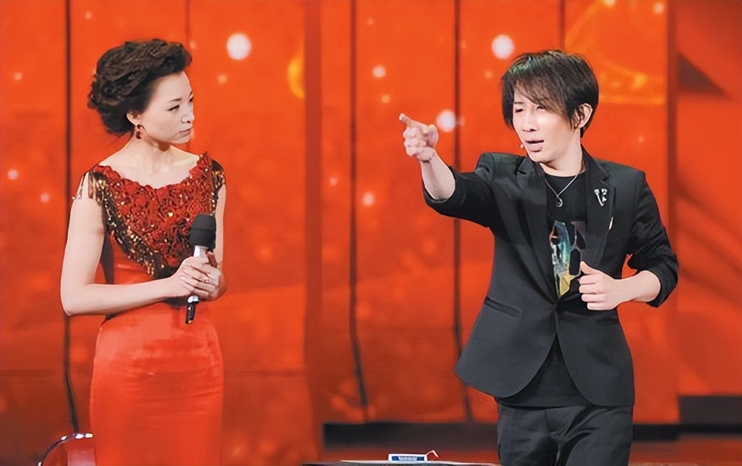 新任电台一姐战胜董卿李红,央视一姐颜值不输董卿李红