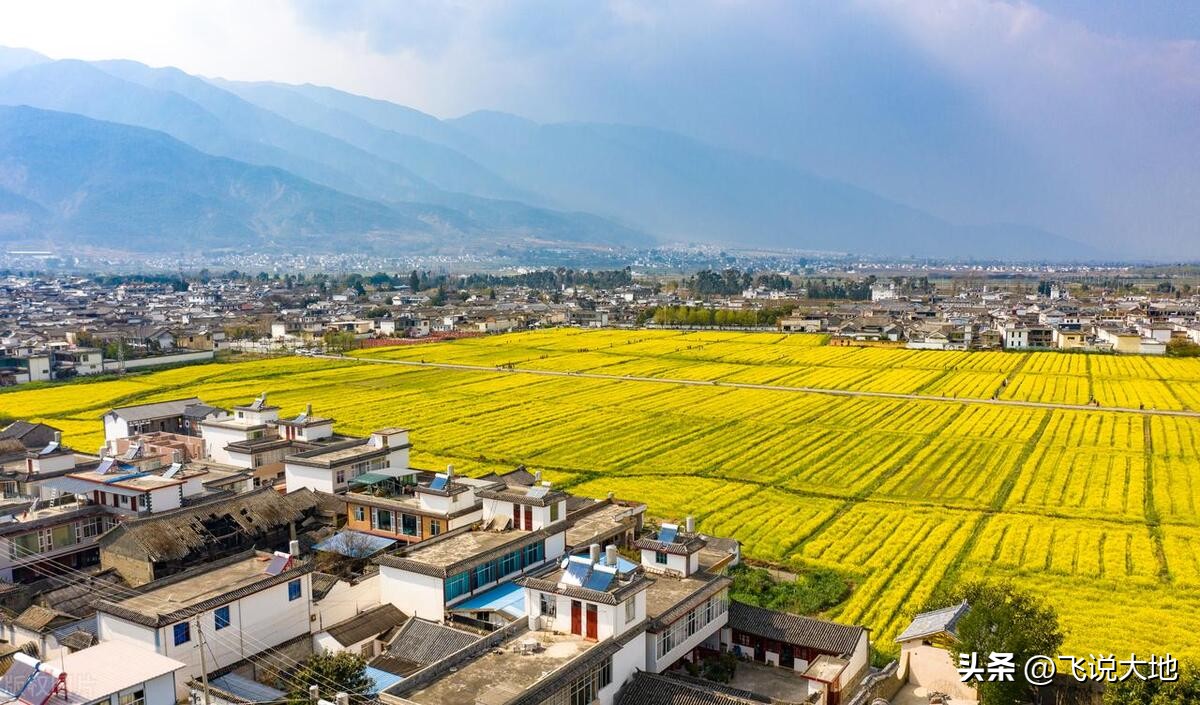 云南旅游必去的三个古镇,云南旅游必去的4个古镇