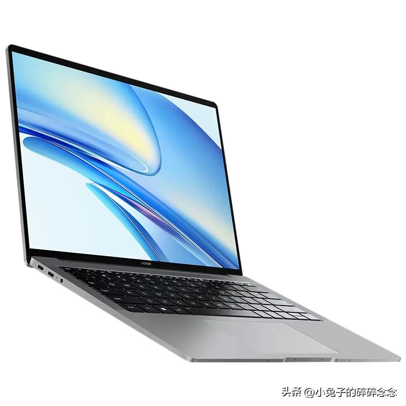 台式机和笔记本电脑哪个值得买,推荐买台式电脑还是笔记本电脑