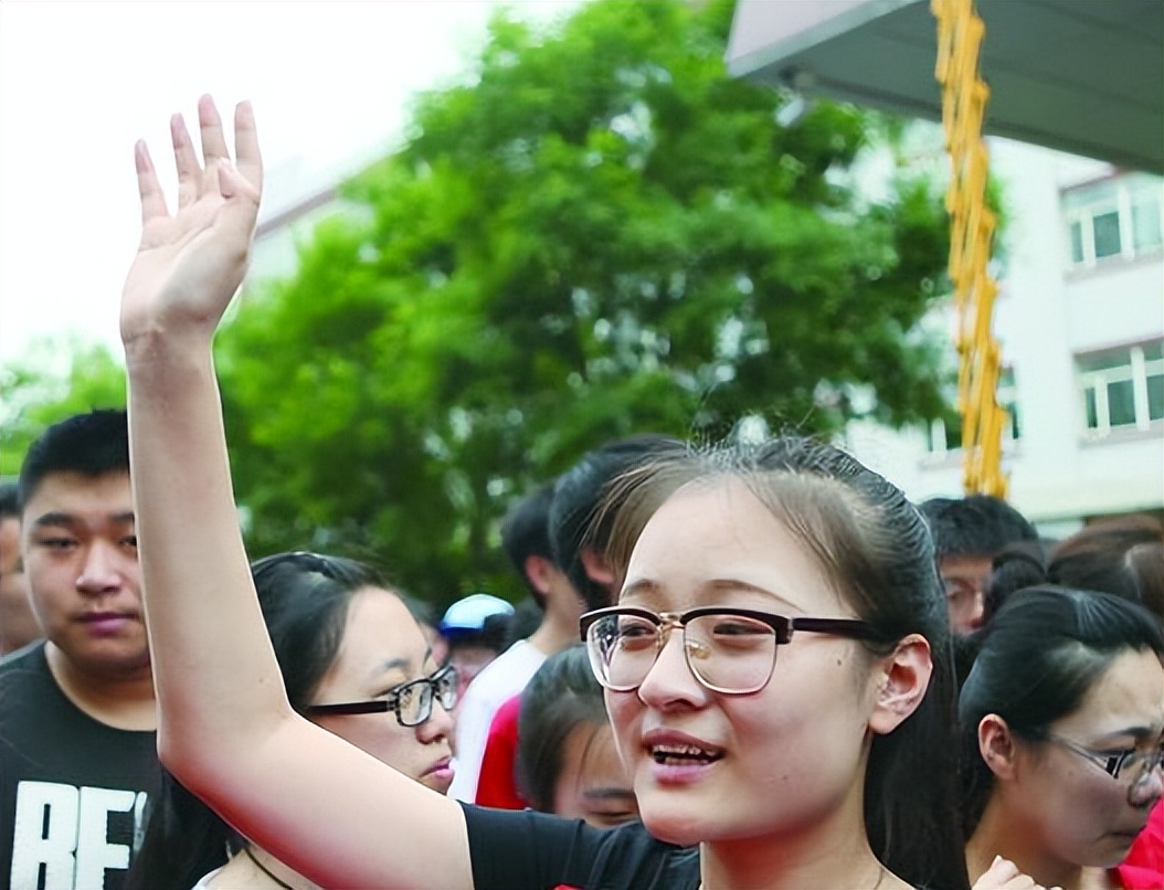 上海震旦职业学院工作怎么样,上海震旦职业技术学院毕业生薪资