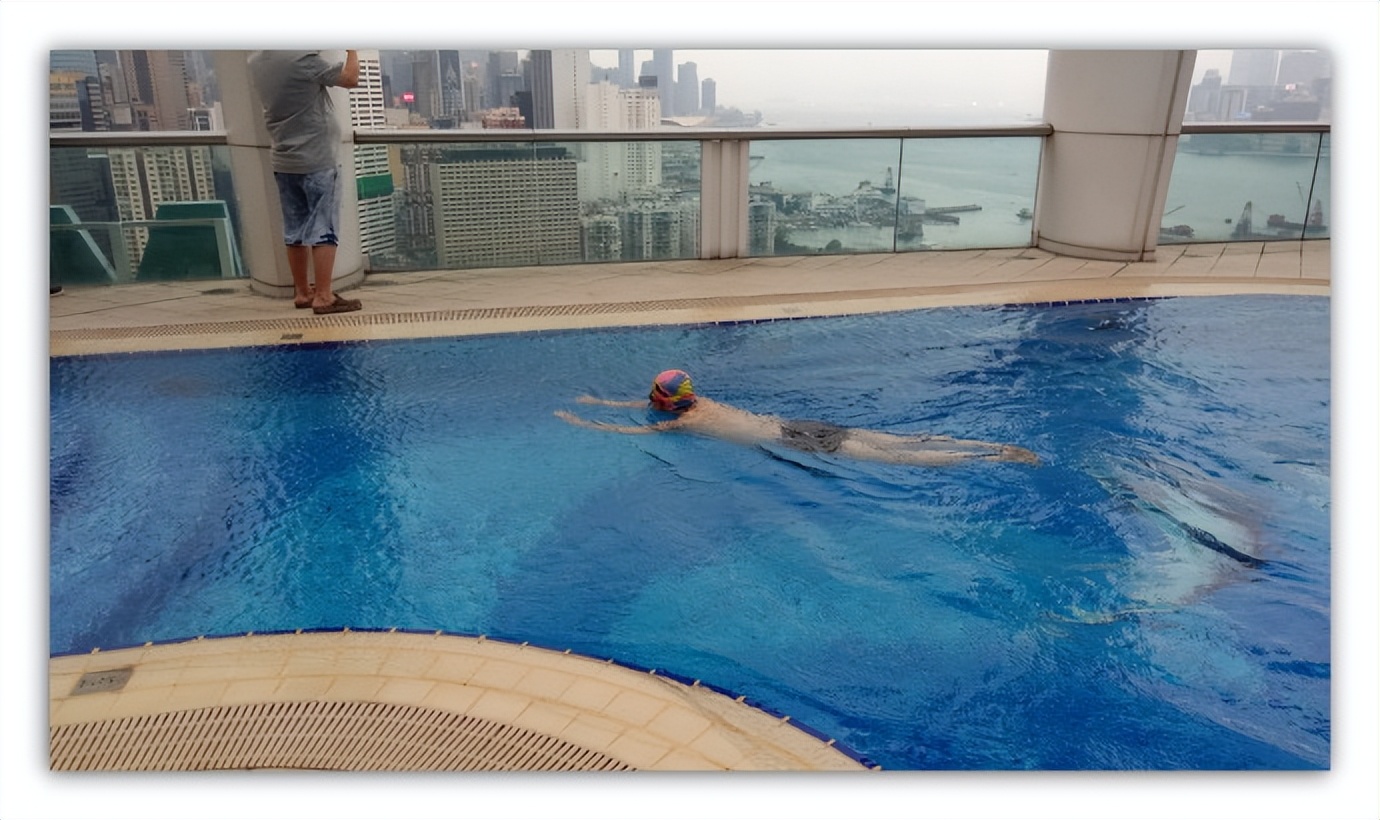 南京维景国际大酒店游泳池,维景酒店游泳池