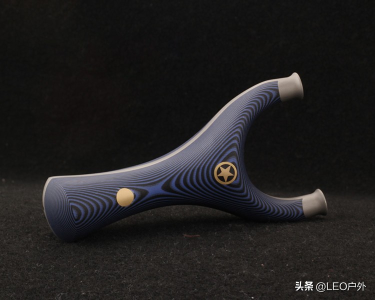 弹弓撒放的快慢对精度的影响,怎么才能把弹弓握平衡