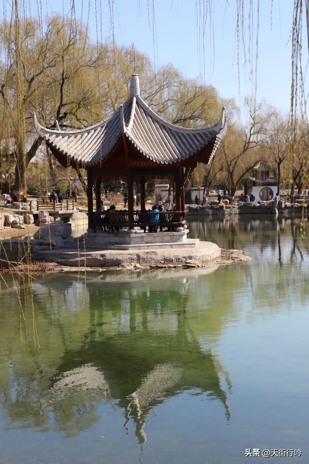 陶然亭位列四大名亭之首,陶然亭是我国四大名亭之一