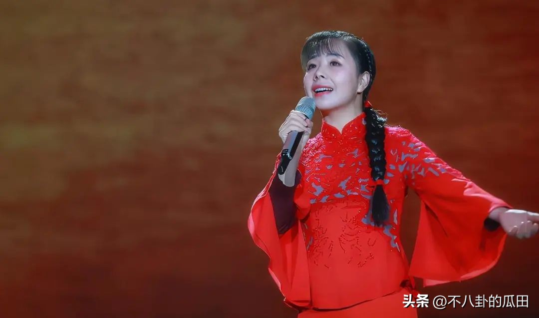 刀郎与阿宝演唱会,草根歌手阿宝如今怎样了