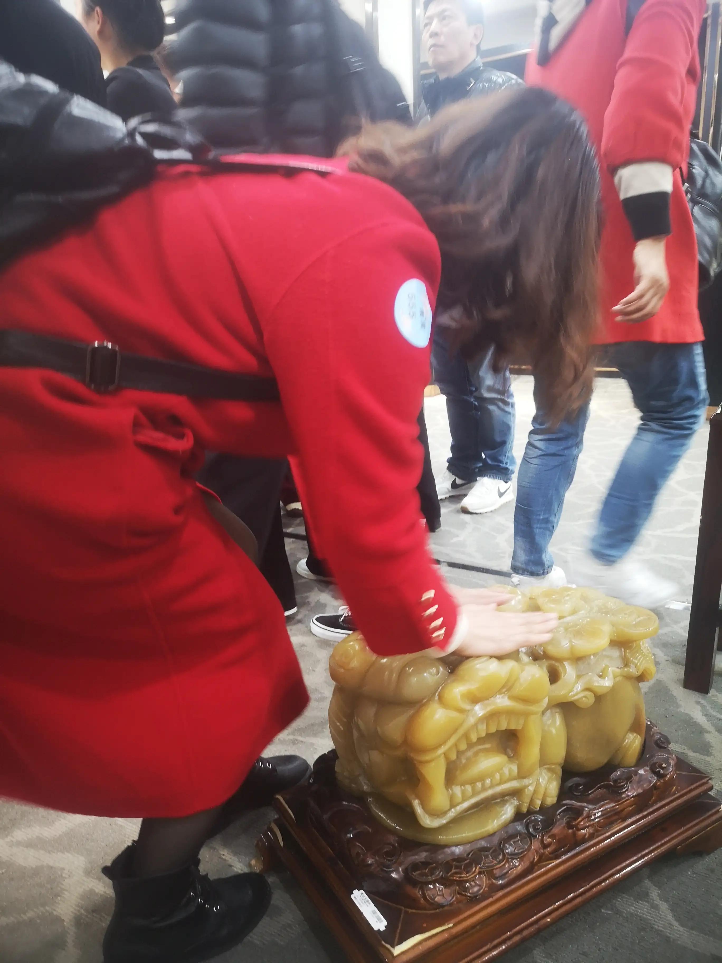 黄龙玉把玩件真品价格,云南黄龙玉石精品