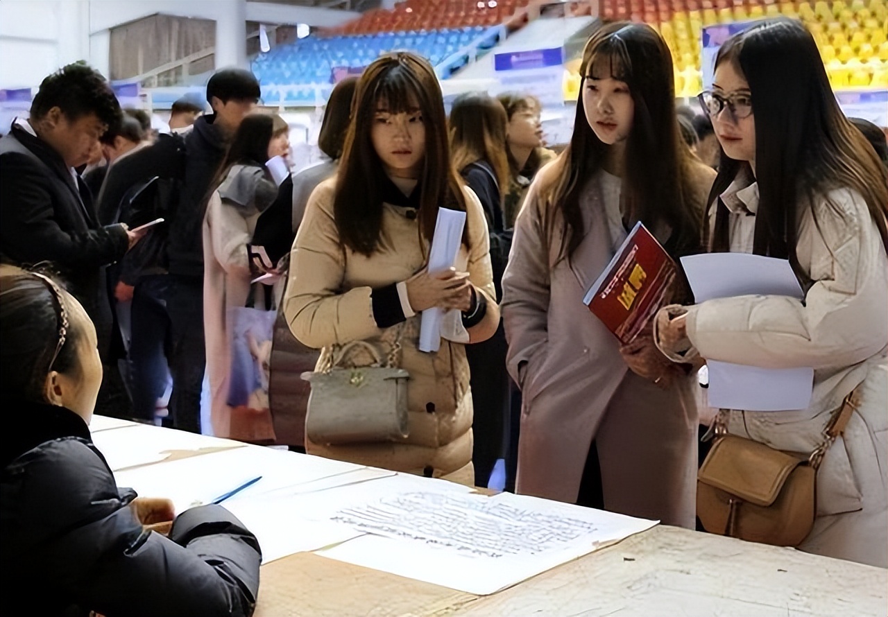 考研报研究所好还是大学好？过来人才知道二者差距，希望你没选错