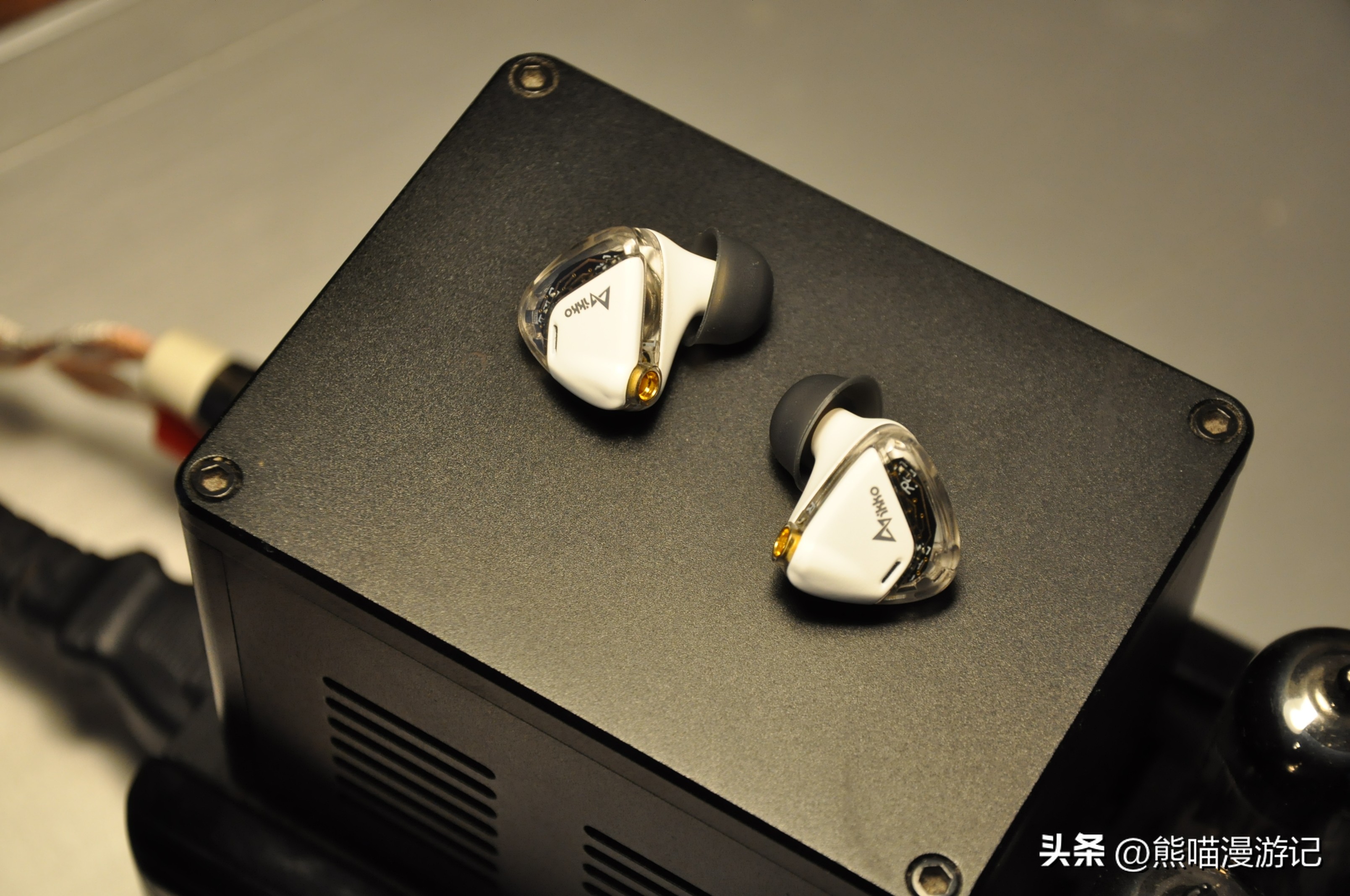 耳机评测2022年音质最好百元以下,百元价位降噪和舒适度最顶的耳机