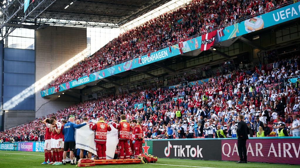 世界杯英雄史诗阿根廷登顶,世界杯英雄归来时刻