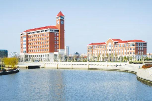 文科生报考哪些大学前景比较好,文科生适合报考的大学排名