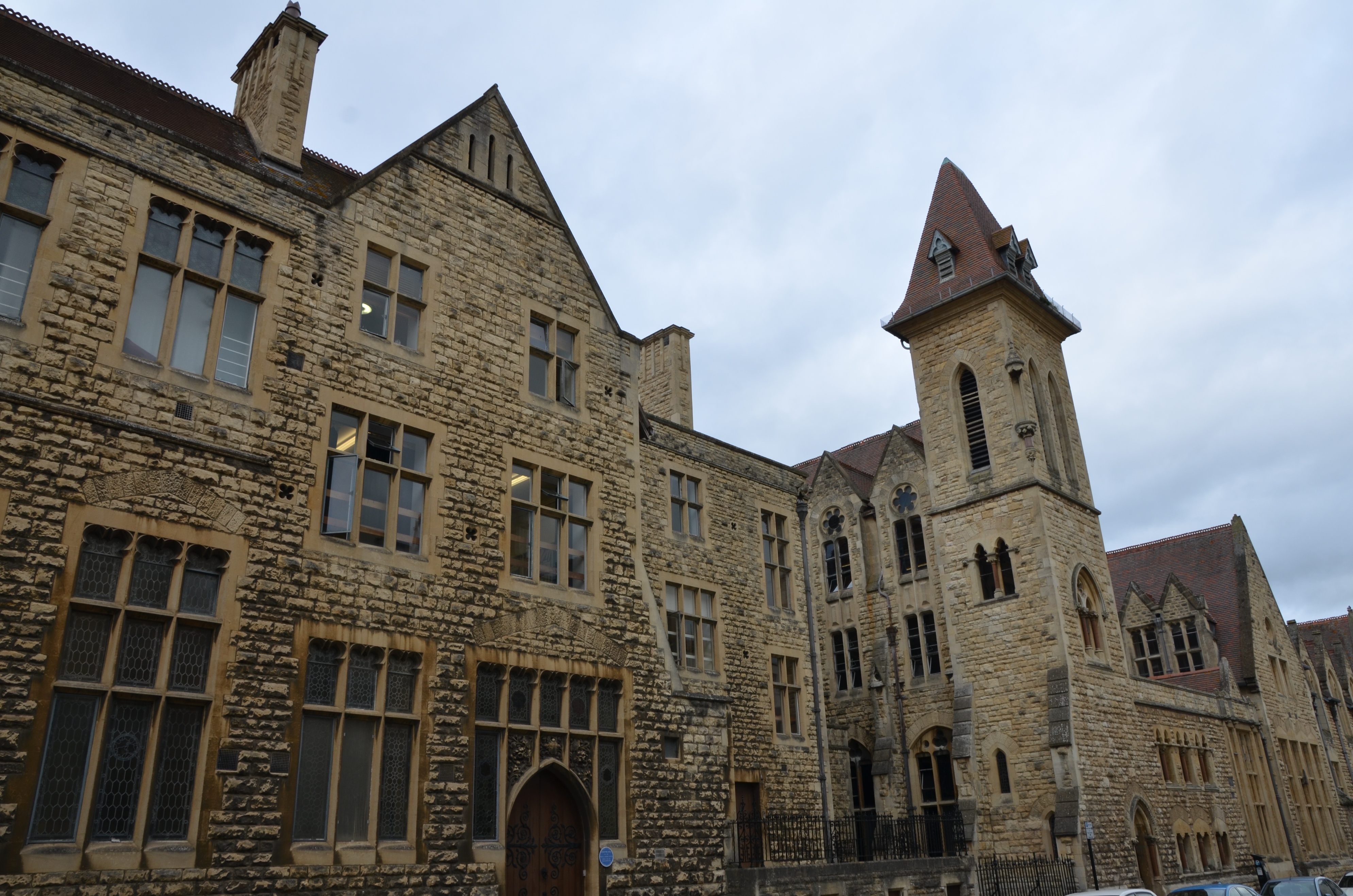 英国旅行记之爱丁堡,英国切尔滕纳姆