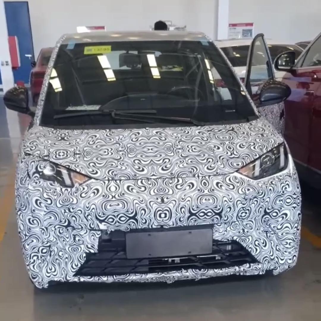 F0的接班人，比亚迪海鸥内饰谍照来了，10万内有没有问题？