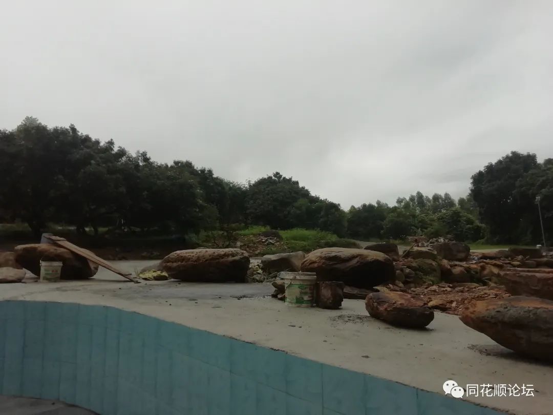 溯溪攀爬,溯溪徒步露营